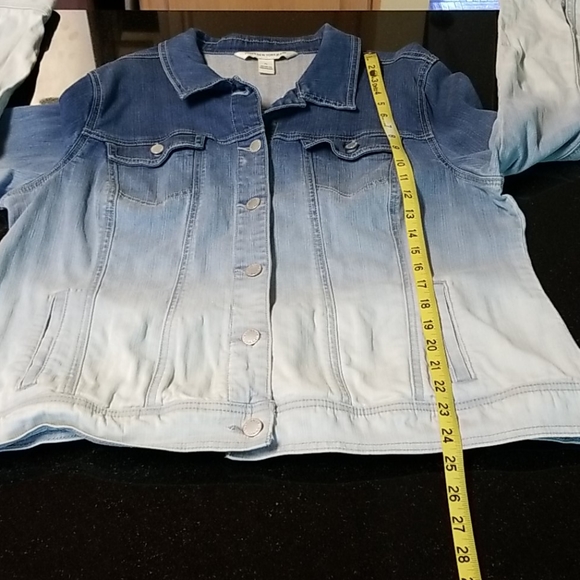 Jones New York Ombre Denim Jacket - Picture 5 of 9